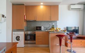 Host Wise - Bright Quiet Flats - Prime Location